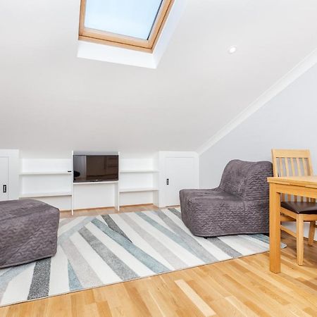 Cleveland House Aparthotel Лондон Екстериор снимка